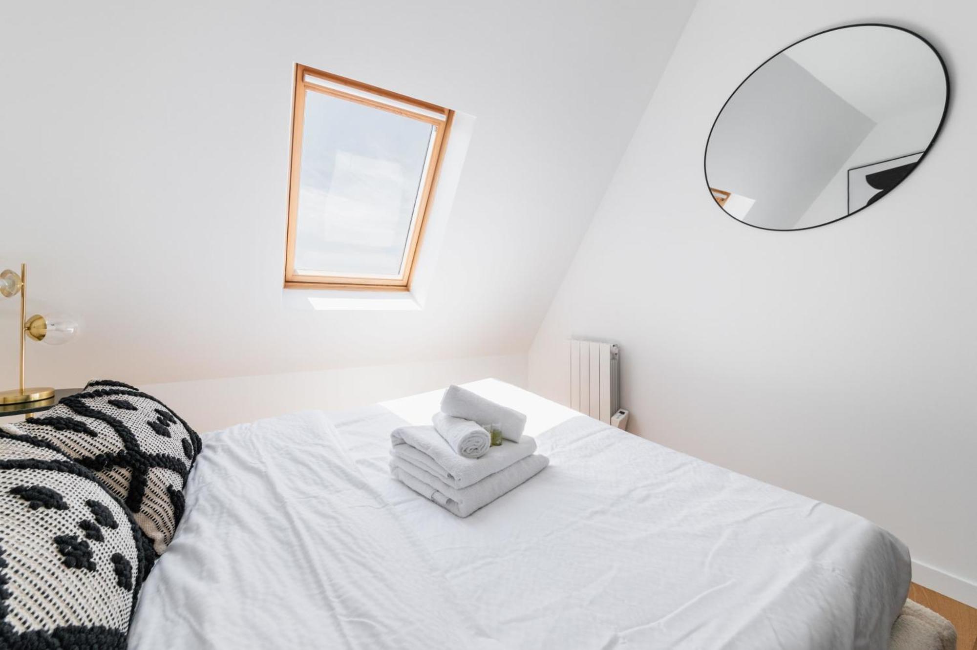 Ferienwohnung 2 Pieces Refait A Neuf Dernier Etage - Paris 19 - 4P - Flat-Guest Exterior foto