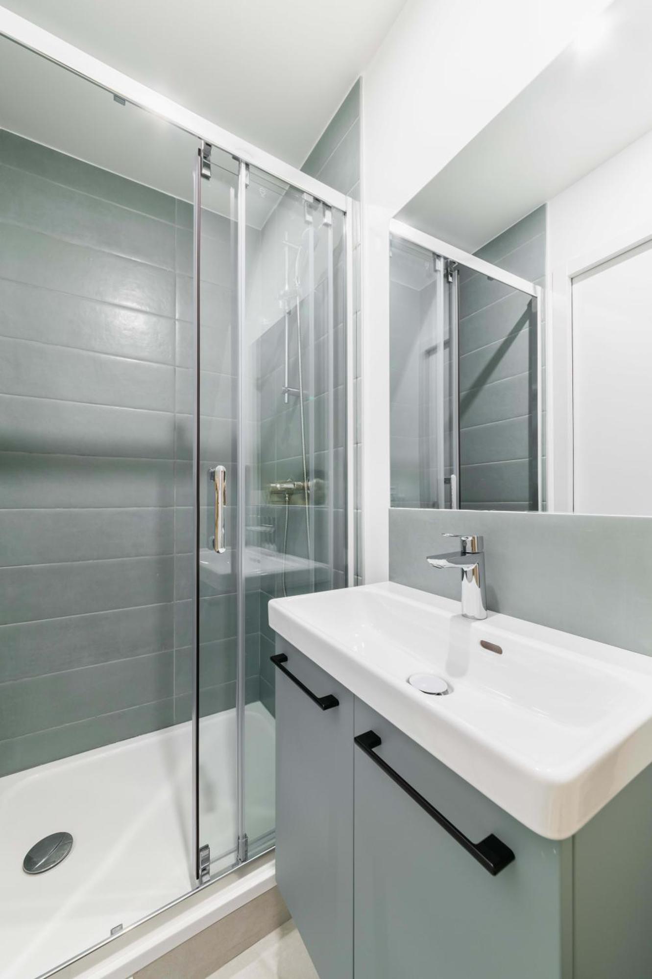 Ferienwohnung 2 Pieces Refait A Neuf Dernier Etage - Paris 19 - 4P - Flat-Guest Exterior foto